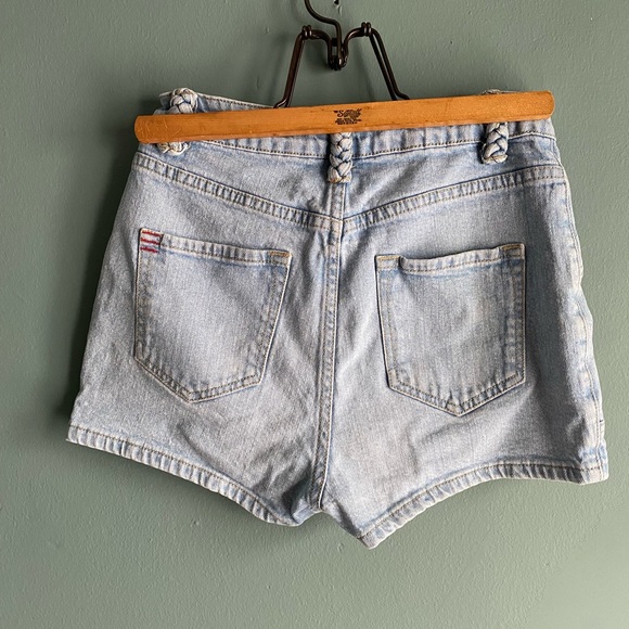 BDG denim shorts - Picture 2 of 3